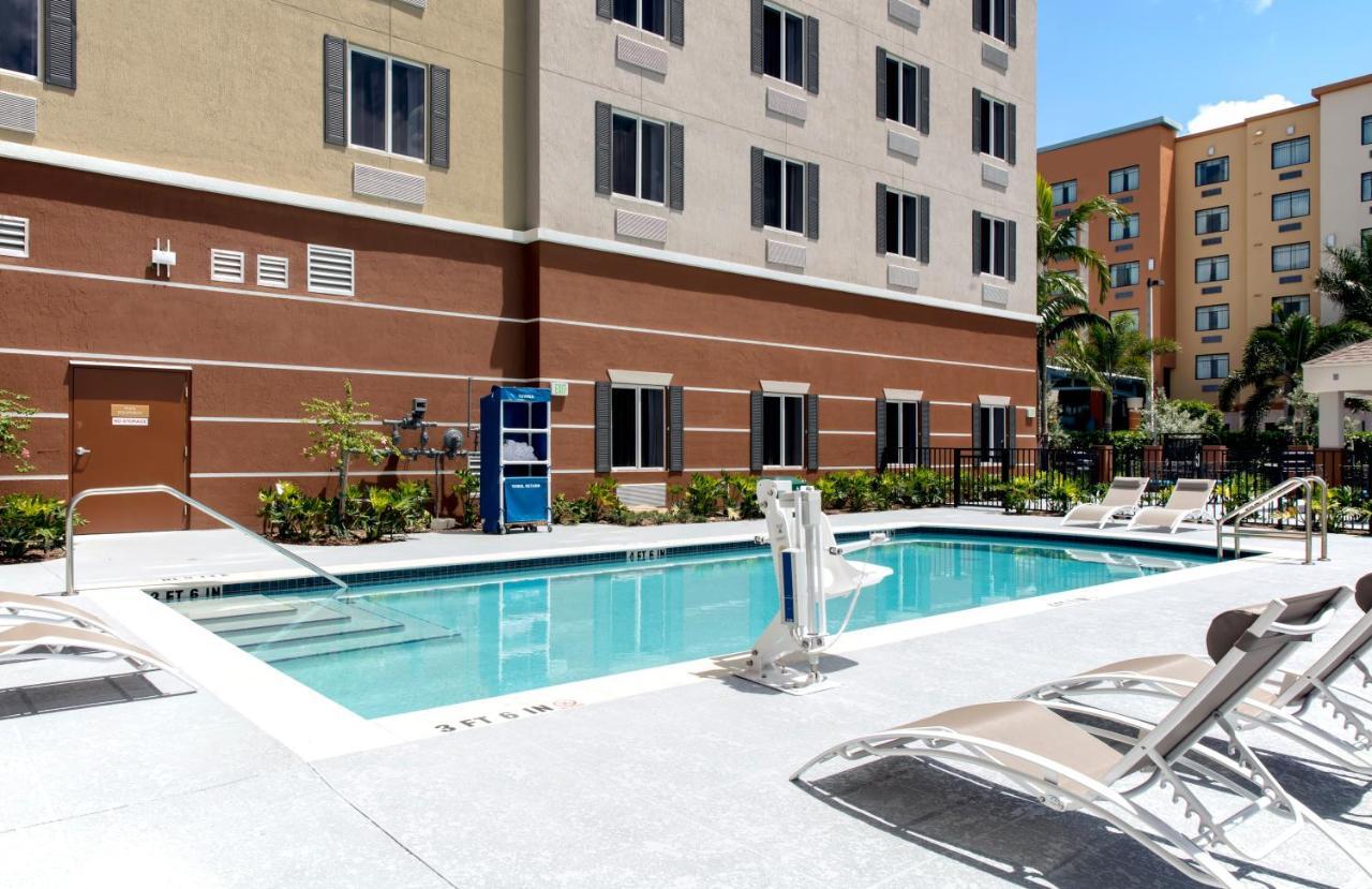 Candlewood Suites - Miami Exec Airport - Kendall By Ihg Country Walk Экстерьер фото