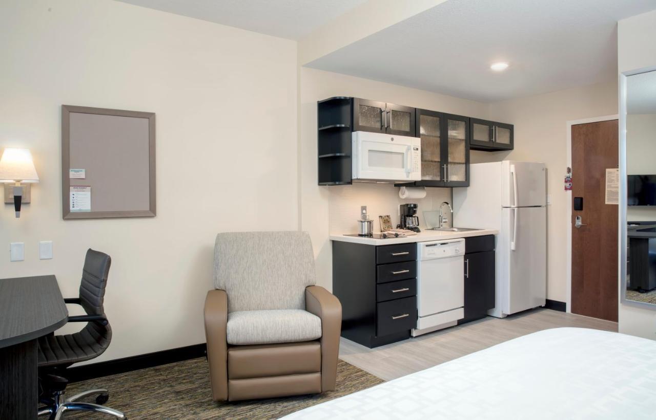 Candlewood Suites - Miami Exec Airport - Kendall By Ihg Country Walk Экстерьер фото