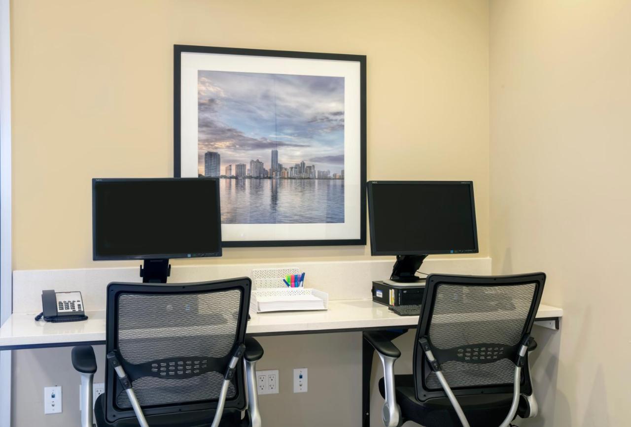 Candlewood Suites - Miami Exec Airport - Kendall By Ihg Country Walk Экстерьер фото