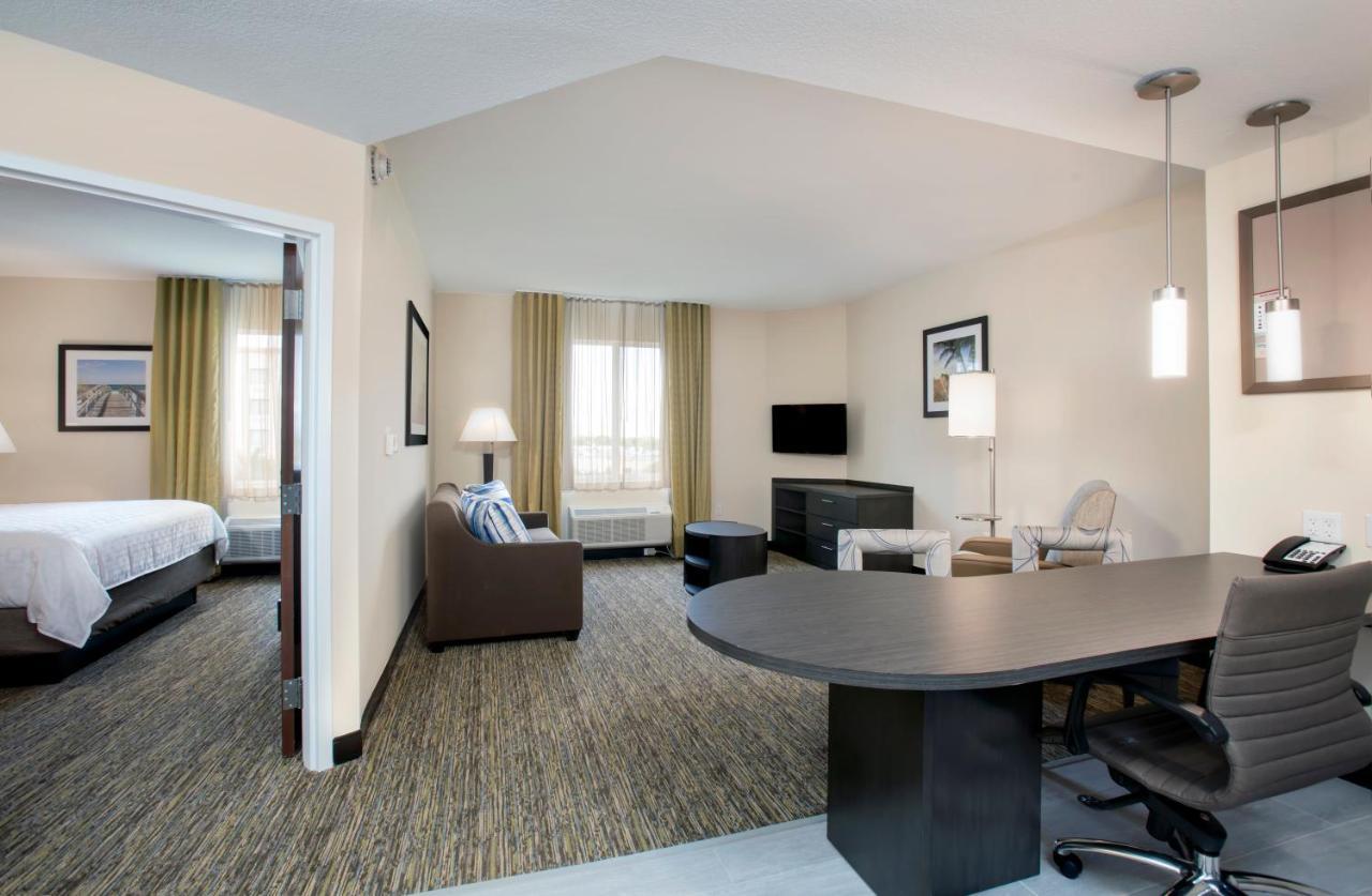 Candlewood Suites - Miami Exec Airport - Kendall By Ihg Country Walk Экстерьер фото