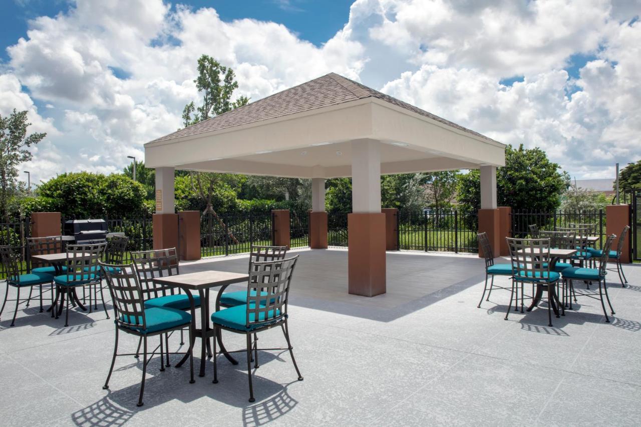 Candlewood Suites - Miami Exec Airport - Kendall By Ihg Country Walk Экстерьер фото